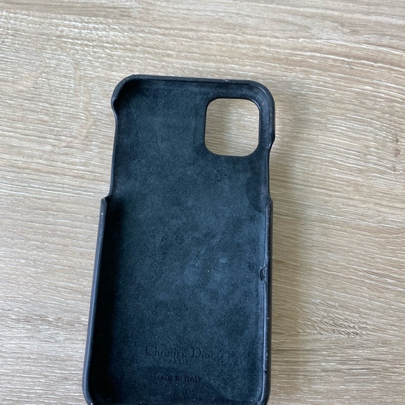 Christian Dior Authentic iPhone 11pro case - Picture 2 of 7